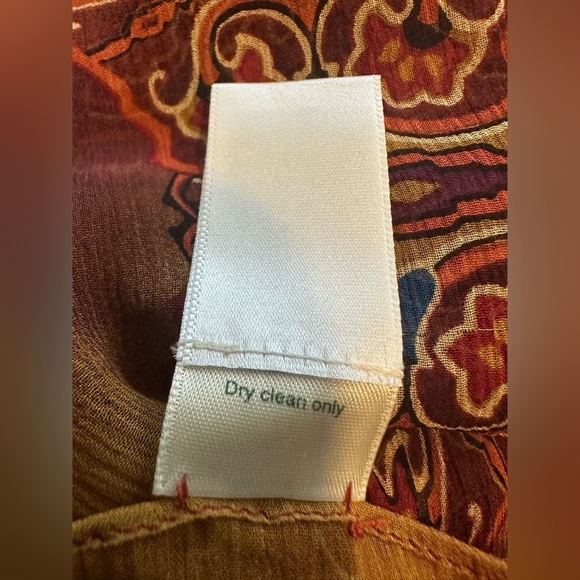 Coldwater Creek 100% Silk Scarf 35x35 Paisley Floral Square Wrap Multicolor Boho - Picture 5 of 5